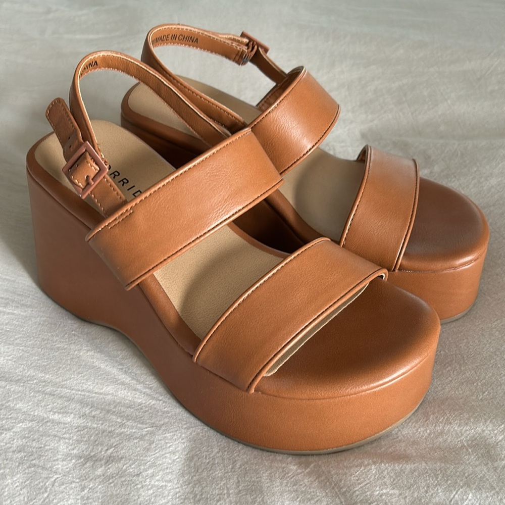 New Torrid Platform Sandals